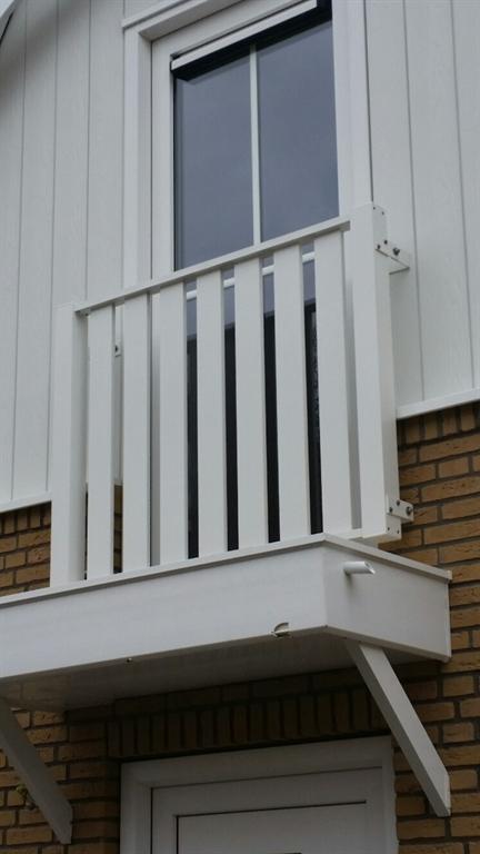 Aluminium-Franse-balkonhekken-lamellen-aluminium-Dishoek-Cepu.jpg