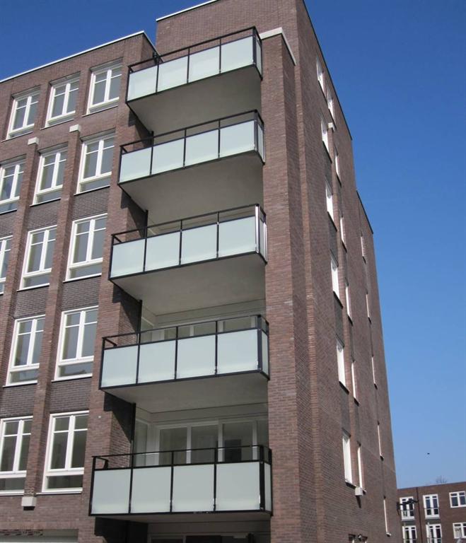 Balkonhekken-glas-hekwerk-aluminium-Amersfoort-Cepu-Constructions-Nieuwkuijk.jpg