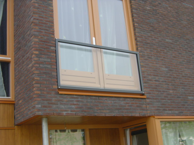 Frans-balkonhek-glas-aluminium-Driebergen-Cepu-Constructions.JPG