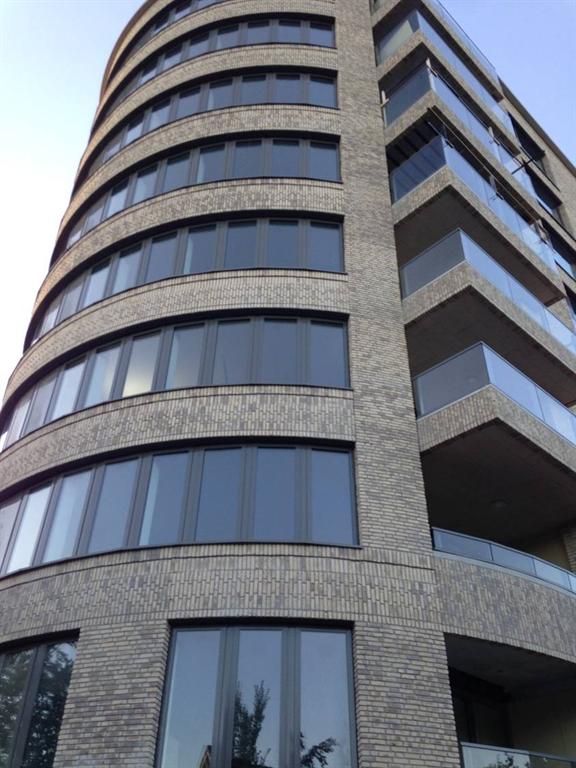 Franse-balkonhekken-balkonbalustrade-glas-aluminium-Apeldoorn-Cepu-Constructions.JPG