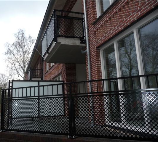 Geperforeerd-aluminium-hek-Cepu-Constructions.jpg