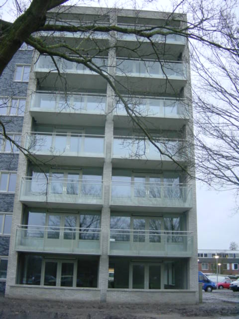 Glashekken-balkon-balkonhekken-aluminium-Veendam-Cepu-Constructions.JPG