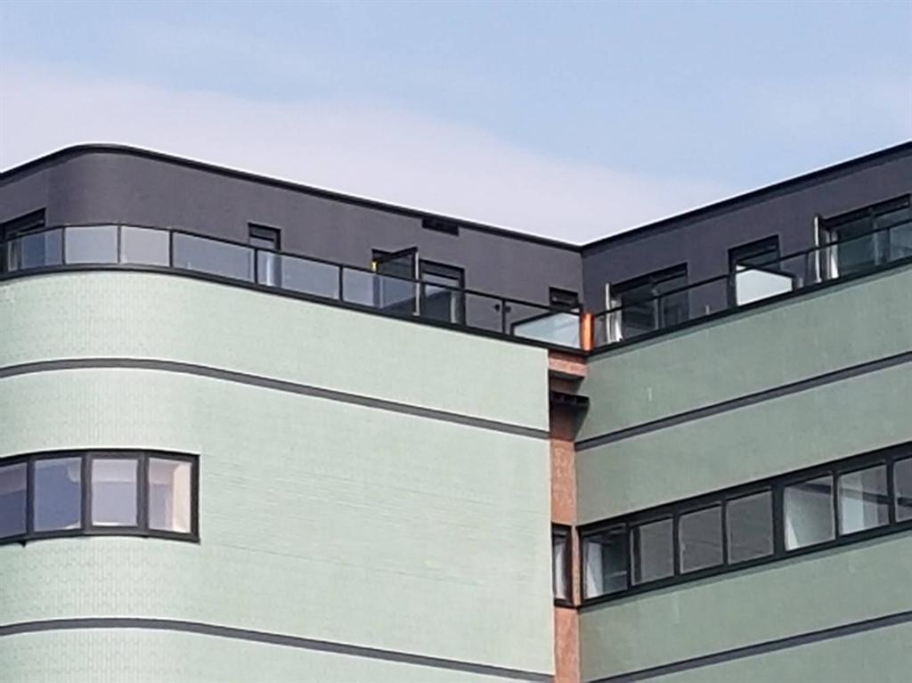 Glashekken-dakterrasschermen-privacyschermen-balkonhekken-aluminium-Utrecht-CEPU-Constructions.jpg