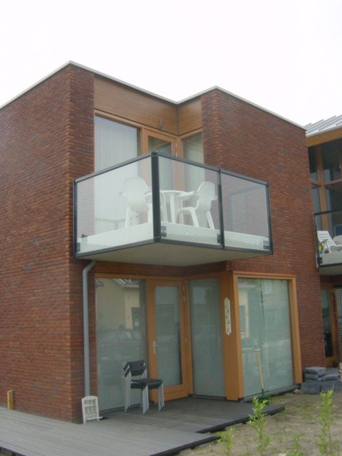 Glazen-balkonhek-aluminium-Driebergen-Cepu-Constructions.JPG