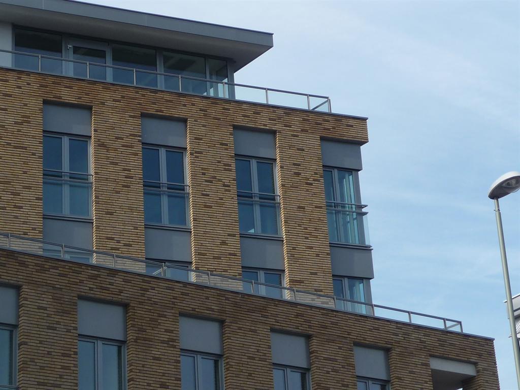 Glazen-balkonhekken-en-leuningen-Sittard.JPG