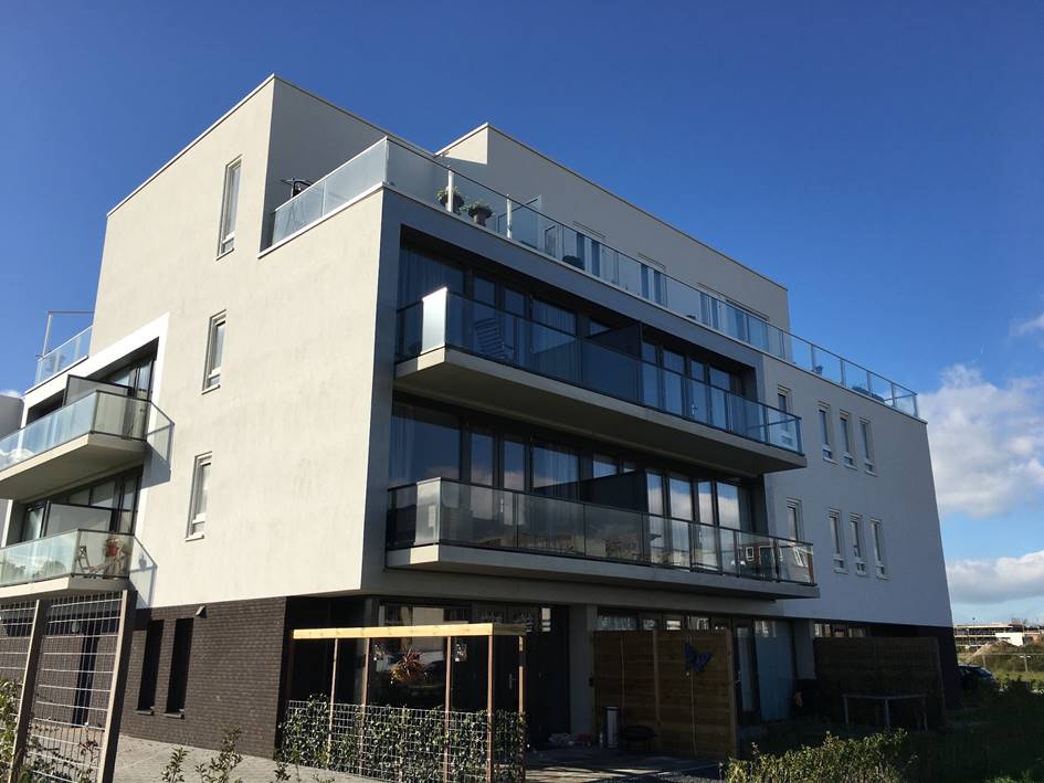 Priveschermen-dakterras-aluminium-glas-balkonhekken-Almere-Constructions-Cepu.JPG